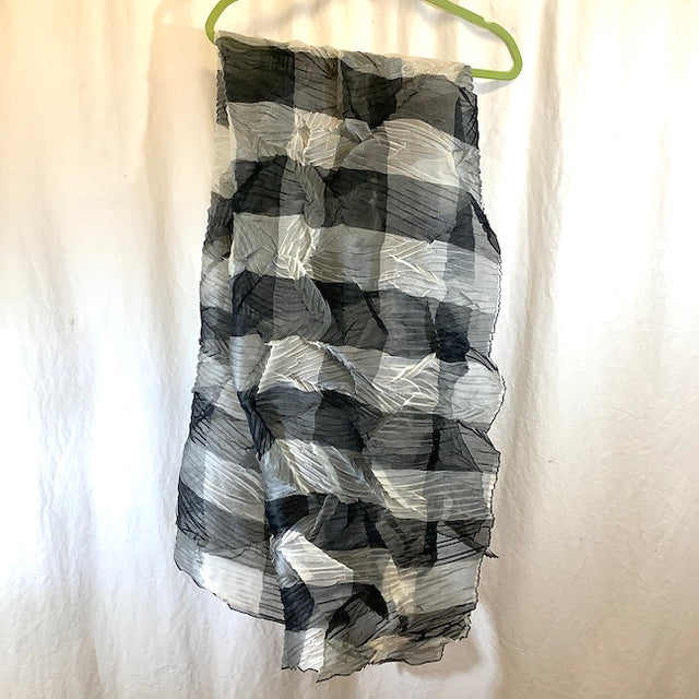 Sheer Plisse Plaid Wrap